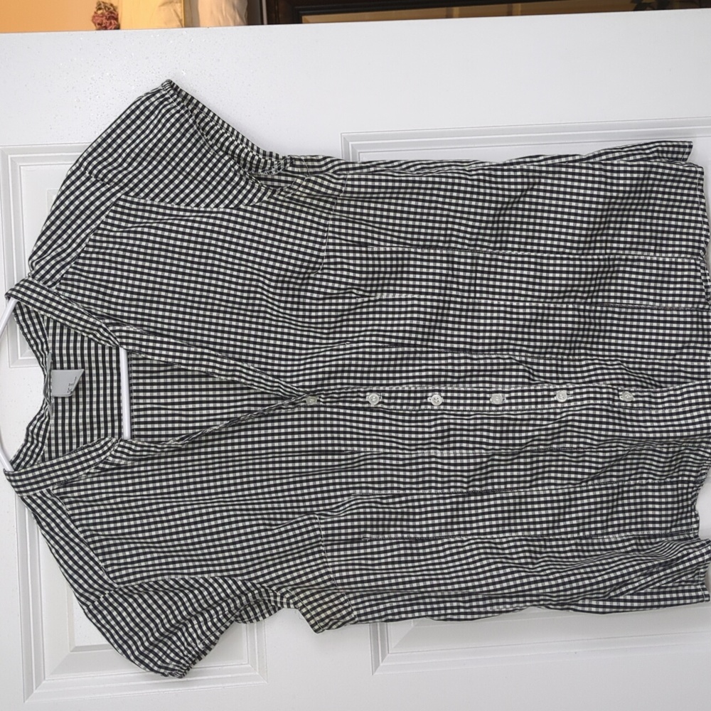 🎉 4 for $10 item: H&M Button Up